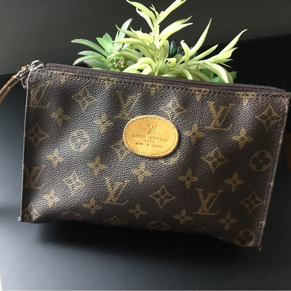 Nice wristlet